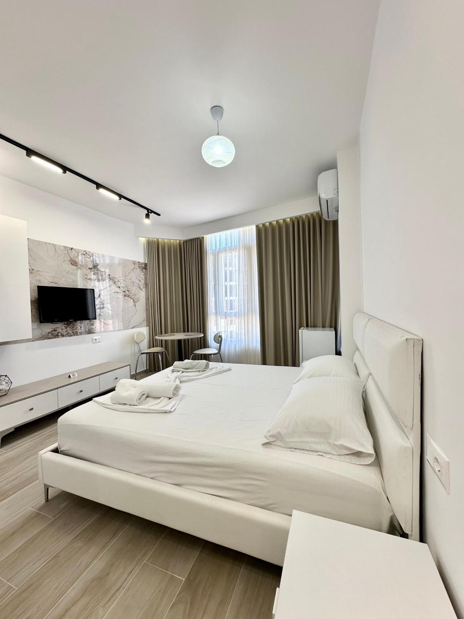 סרנדה Al Mare Rooms מראה חיצוני תמונה
