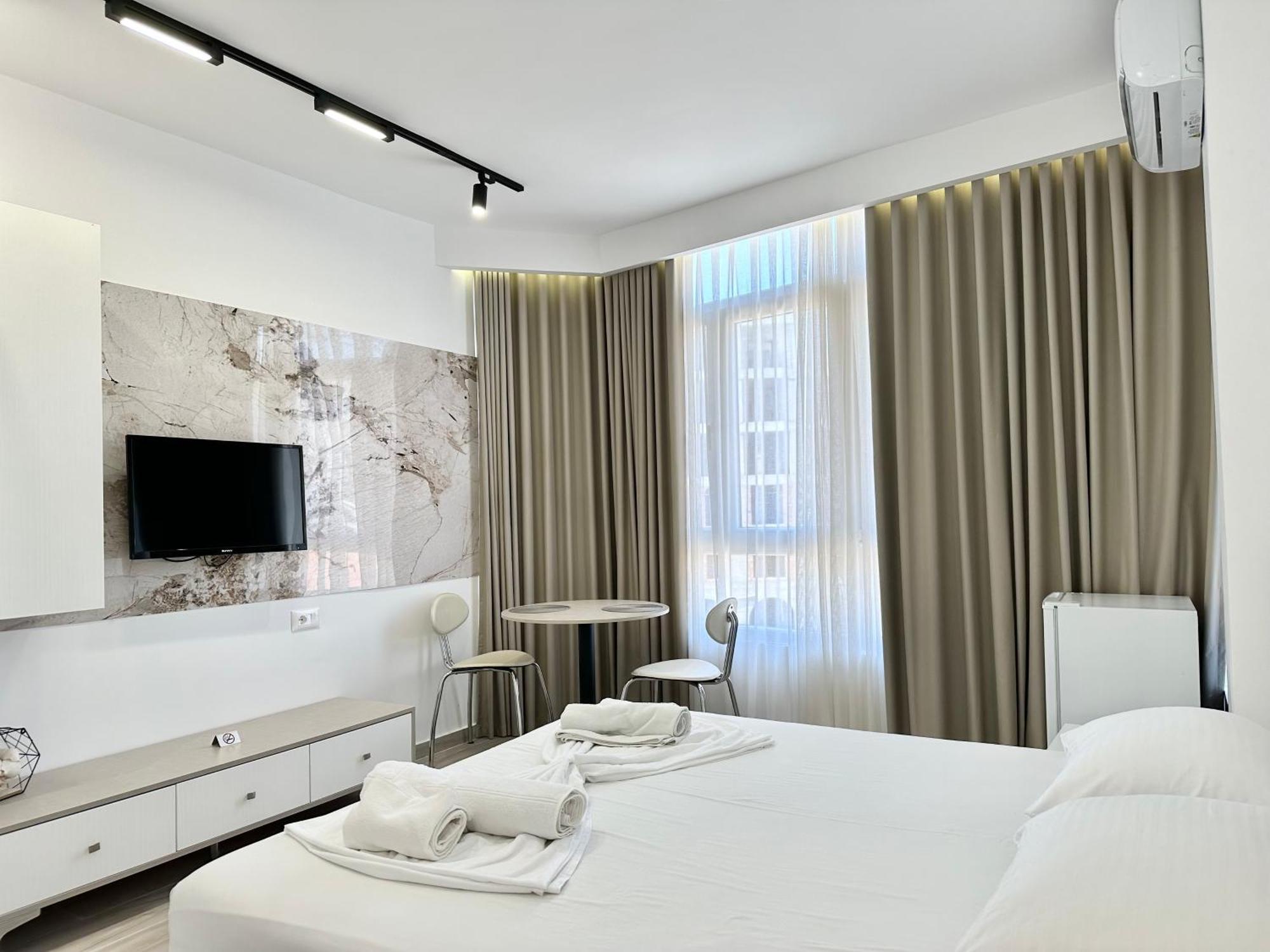 סרנדה Al Mare Rooms מראה חיצוני תמונה