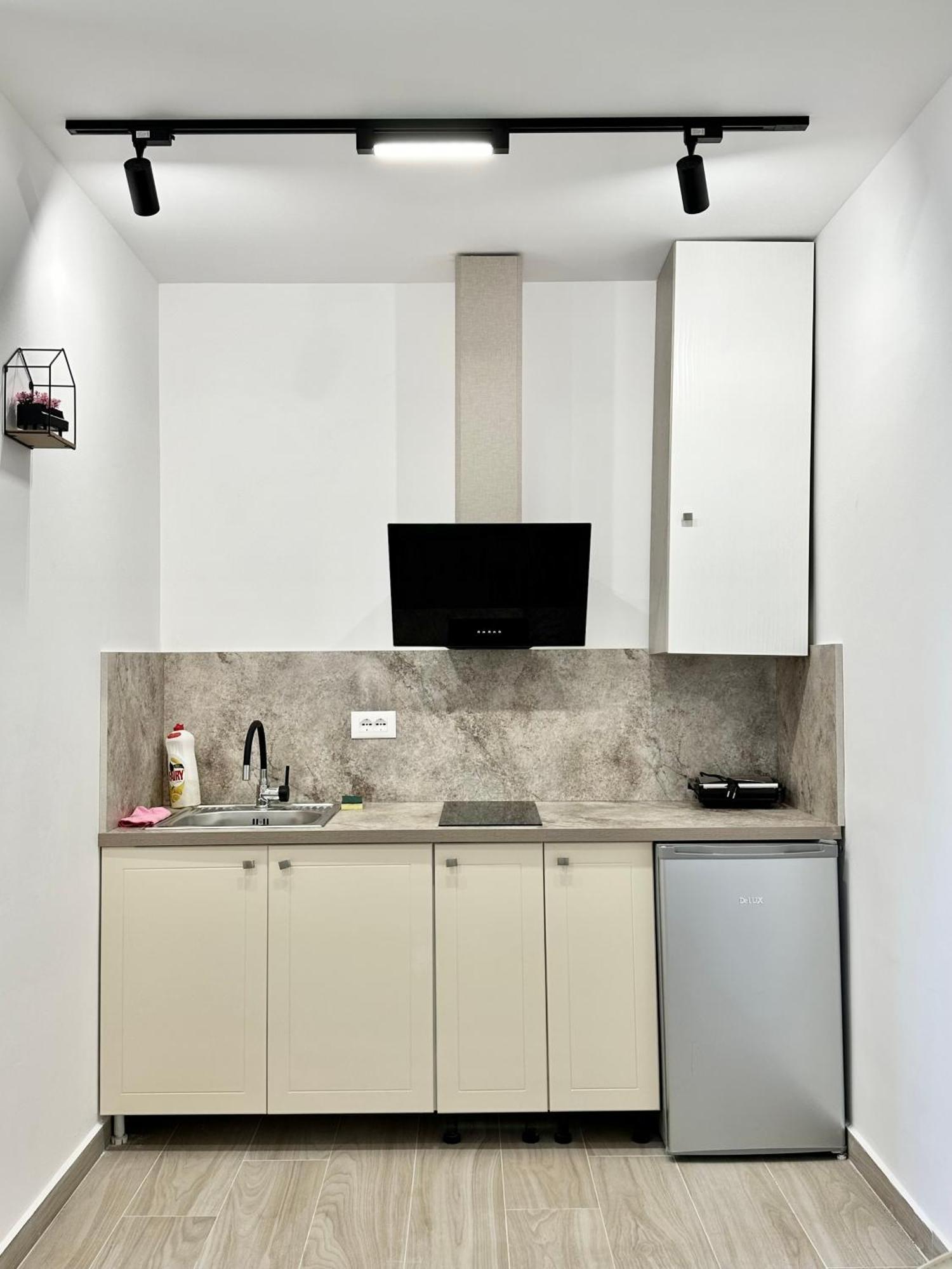סרנדה Al Mare Rooms מראה חיצוני תמונה