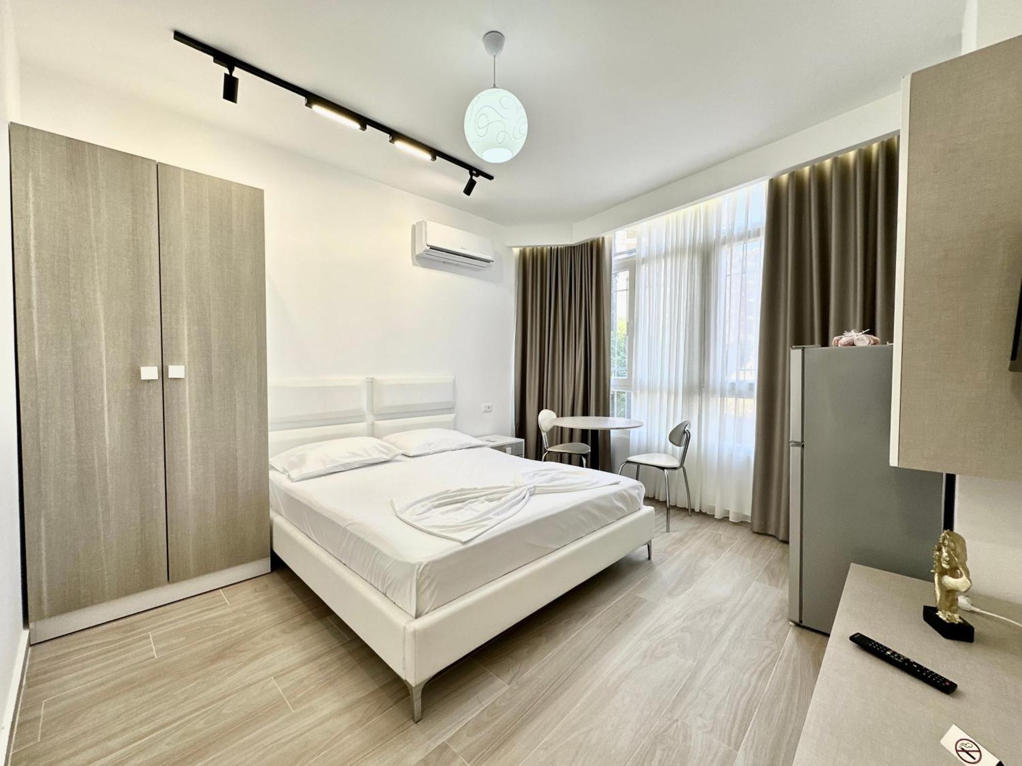 סרנדה Al Mare Rooms מראה חיצוני תמונה