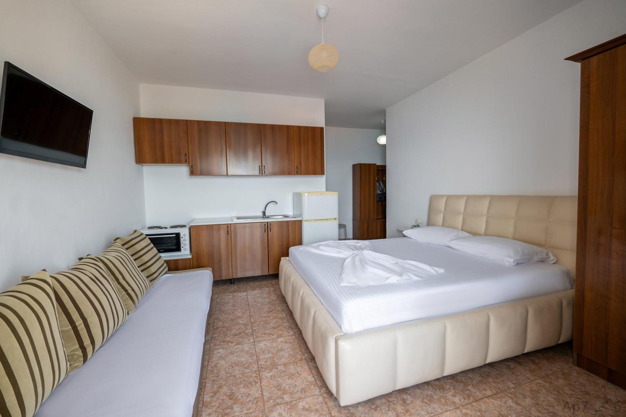 סרנדה Al Mare Rooms מראה חיצוני תמונה