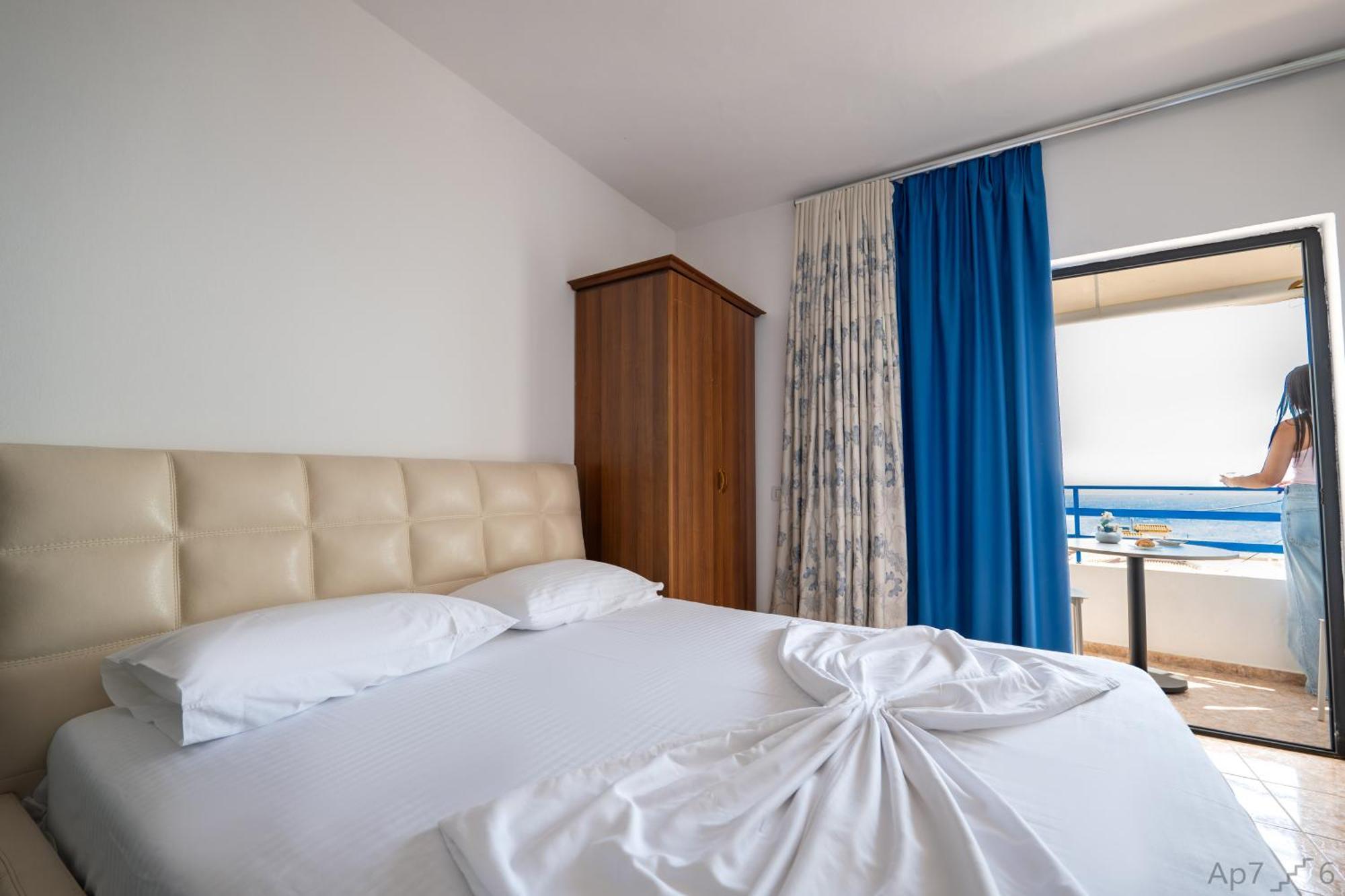 סרנדה Al Mare Rooms מראה חיצוני תמונה
